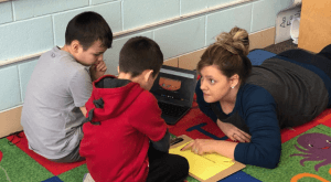 Jennifer Eggert helping students